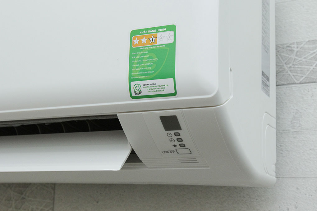 Máy lạnh Daikin 1.5 HP FTV35AXV1