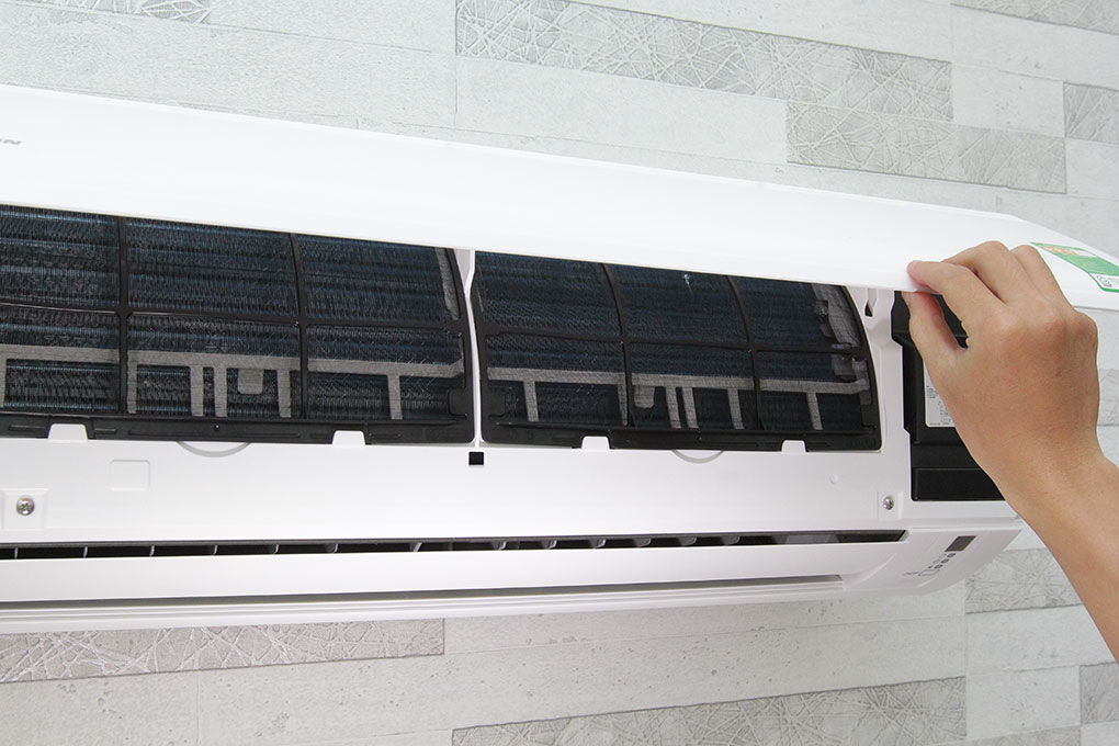 Máy lạnh Daikin 1.5 HP FTV35AXV1