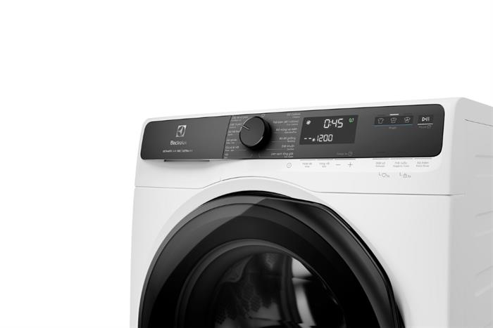 Máy giặt Electrolux UltimateCare 500 Inverter 9 kg EWF9023P5WC