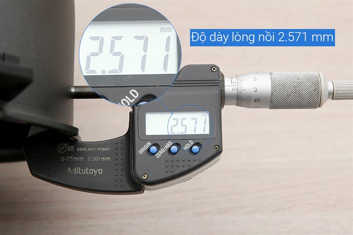 Nồi cơm điện tử áp suất Cuckoo 1.08 lít CRP-PK0600F