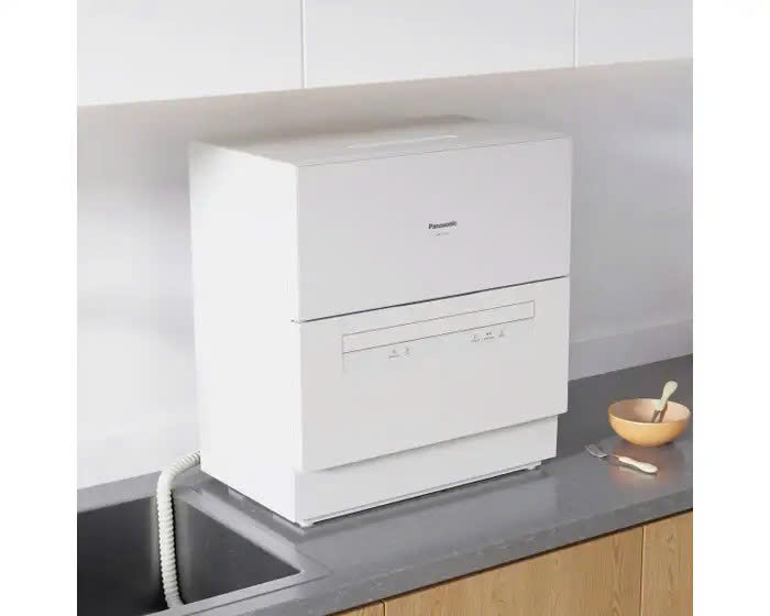 Máy rửa bát để bàn Panasonic NP-TH1WEVN