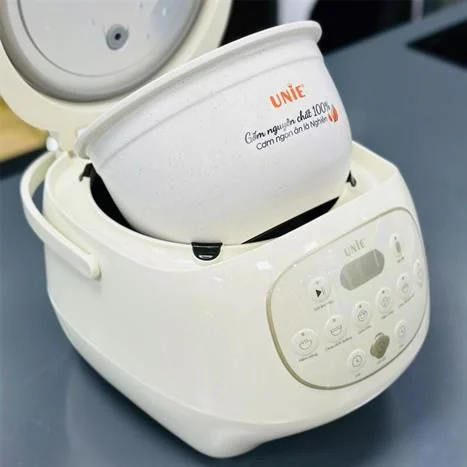 Nồi cơm điện tử Unie 1.5 lít URC815